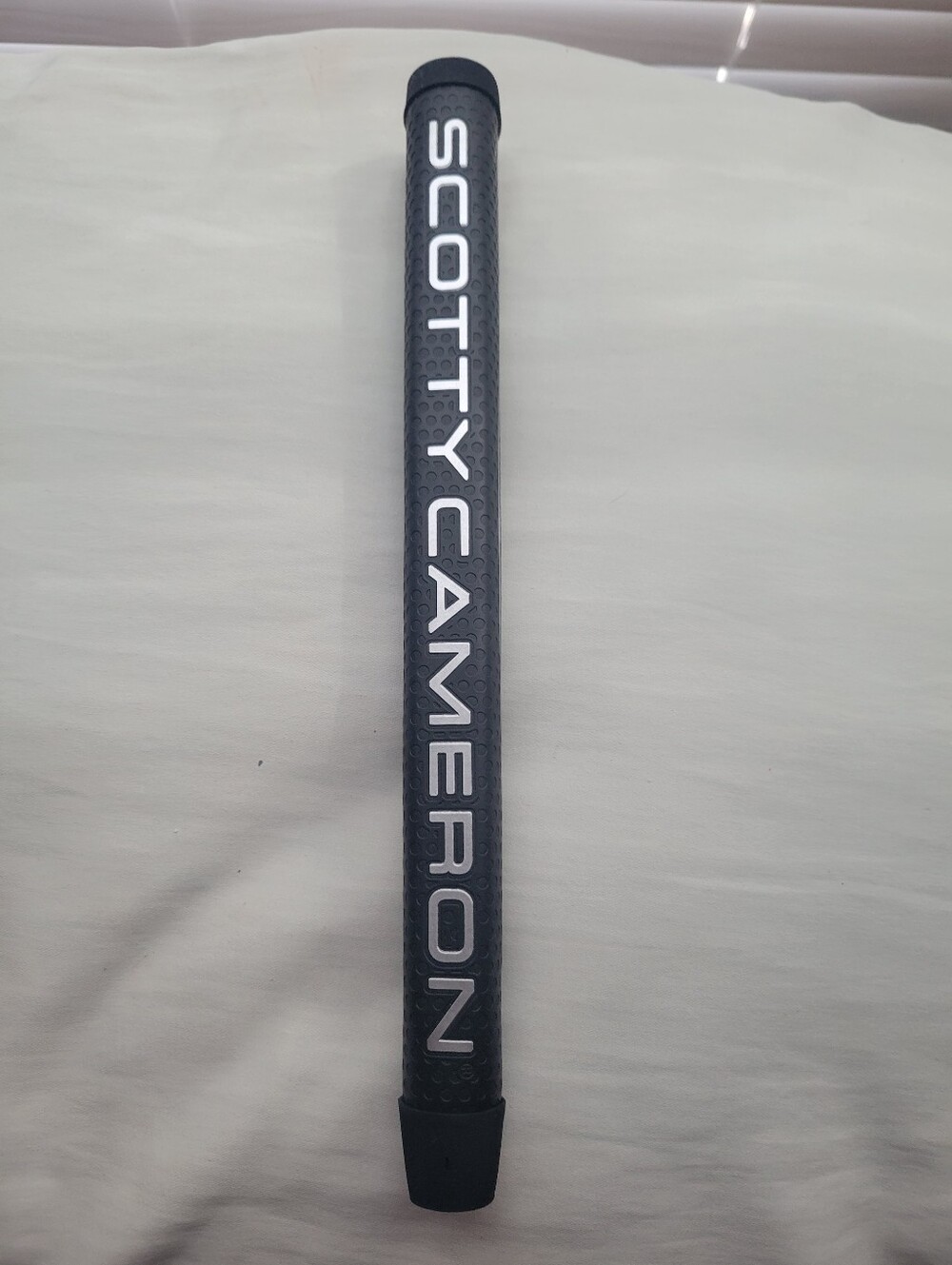 Scotty Cameron Matador Midsize Black/Silver Putter Grip